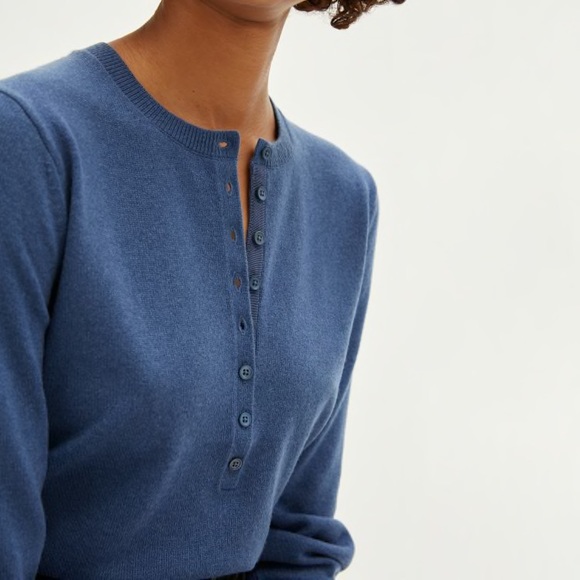 Everlane Sweaters - New Everlane Cashmere Henley sweater in Atlantic blue